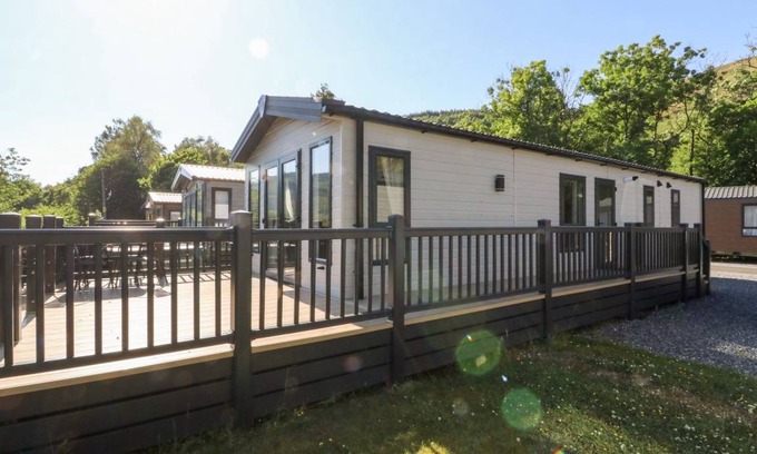 St Fillans Cottage | Cabin ∙ 2 bedrooms ∙ 3 guests