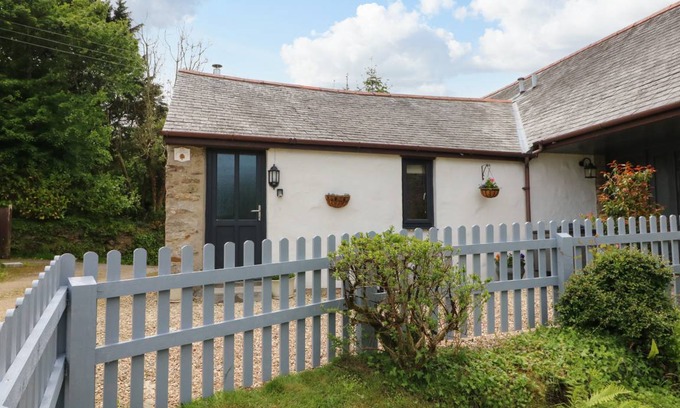Berrynarbor Cottage | Cabin ∙ 2 bedrooms ∙ 4 guests
