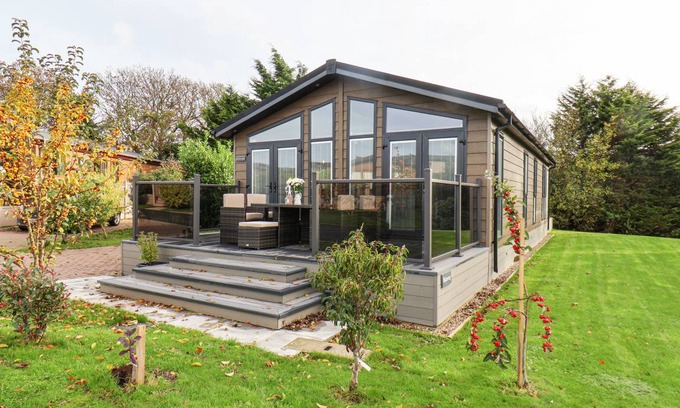 Runswick Bay Cottage | Cabin ∙ 2 bedrooms ∙ 4 guests