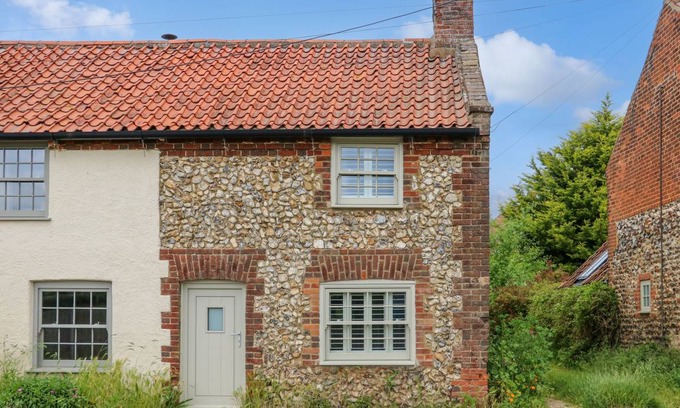 South Creake Cottage | Cabin ∙ 2 bedrooms ∙ 4 guests