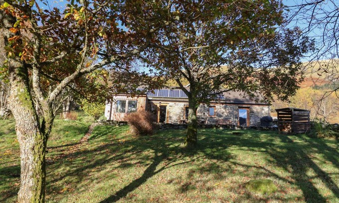 Lochearnhead Cottage | Cabin ∙ 2 bedrooms ∙ 4 guests