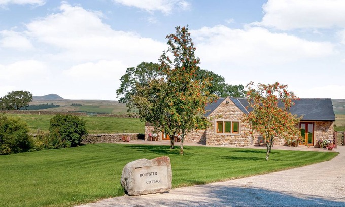 Settle Cottage | Cabin ∙ 2 bedrooms ∙ 4 guests