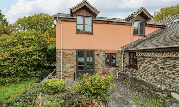 Aberystwyth Cottage | Cabin ∙ 2 bedrooms ∙ 4 guests