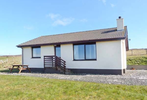 Waternish Cottage | Cabin ∙ 2 bedrooms ∙ 4 guests