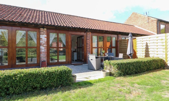 Stanton on the Wolds Cottage | Cabin ∙ 2 bedrooms ∙ 4 guests