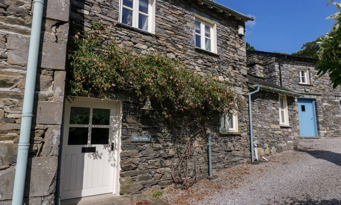 Ambleside Cottage | Cabin ∙ 2 bedrooms ∙ 4 guests