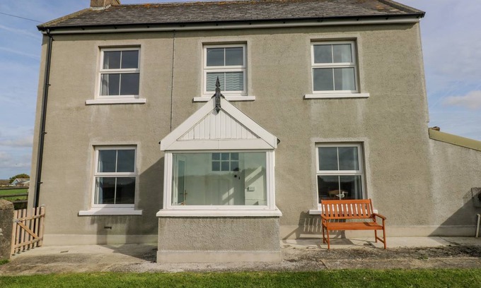 Penycwm Cottage | Cabin ∙ 2 bedrooms ∙ 4 guests