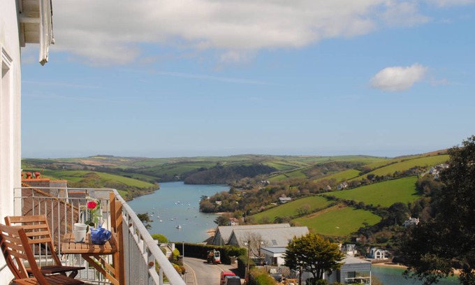 Salcombe Cottage | Cabin ∙ 2 bedrooms ∙ 4 guests