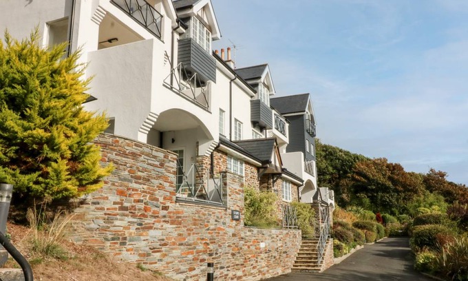 Salcombe Cottage | Cabin ∙ 2 bedrooms ∙ 4 guests