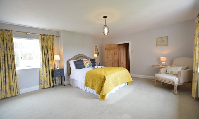 Halesworth Cottage | Cabin ∙ 2 bedrooms ∙ 4 guests