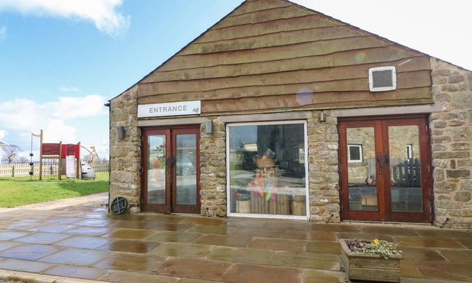 Fourstones Near Bentham Cottage | Cabin ∙ 2 bedrooms ∙ 4 guests