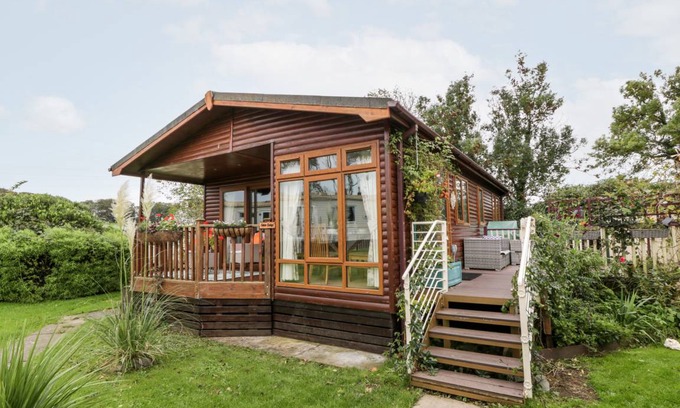 Newton Stewart Cottage | Cabin ∙ 2 bedrooms ∙ 4 guests