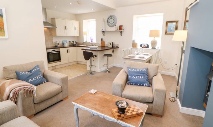 Amble Cottage | Cabin ∙ 2 bedrooms ∙ 4 guests