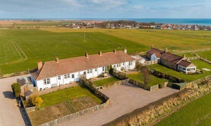 Anstruther Cottage | Cabin ∙ 2 bedrooms ∙ 4 guests