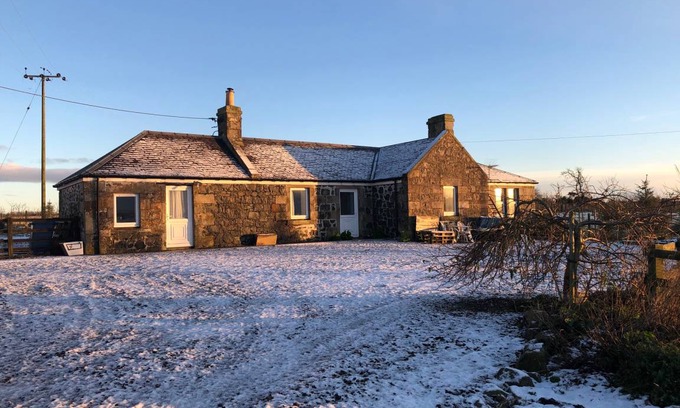 Pittenweem Cottage | Cabin ∙ 2 bedrooms ∙ 4 guests