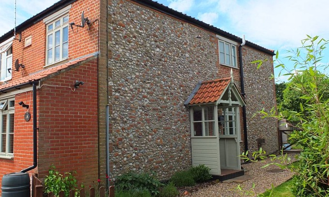Briston Cottage | Cabin ∙ 2 bedrooms ∙ 5 guests