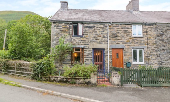 Mawddwy Cottage | Cabin ∙ 2 bedrooms ∙ 5 guests