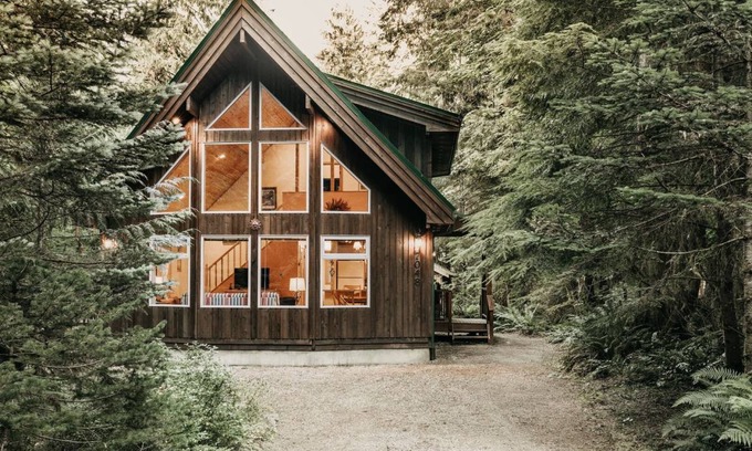 Glacier Cabin | Cabin ∙ 2 bedrooms ∙ 6 guests