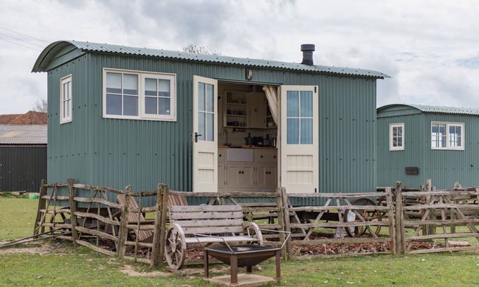 St Mary's Bay Cottage | Cabin ∙ 2 bedrooms ∙ 4 guests