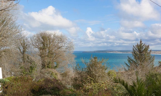 Carbis Bay Cottage | Cabin ∙ 2 bedrooms ∙ 4 guests