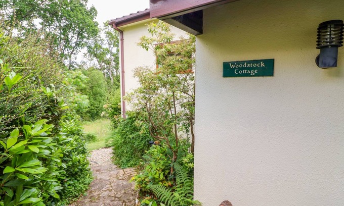 Axminster Cottage | Cabin ∙ 2 bedrooms ∙ 4 guests
