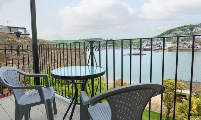 Dartmouth Cottage | Cabin ∙ 2 bedrooms ∙ 4 guests