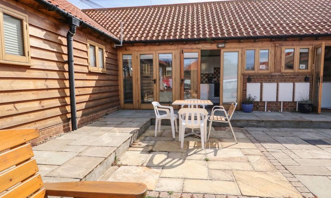 Hunstanton Cottage | Cabin ∙ 2 bedrooms ∙ 4 guests