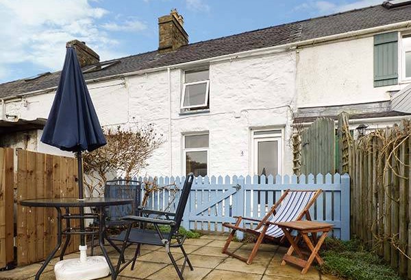 Llithfaen Cottage | Cabin ∙ 2 bedrooms ∙ 3 guests