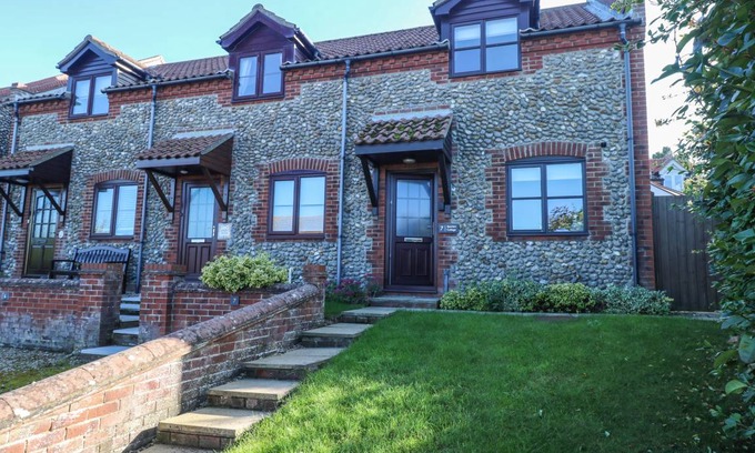 Salthouse Cottage | Cabin ∙ 2 bedrooms ∙ 4 guests