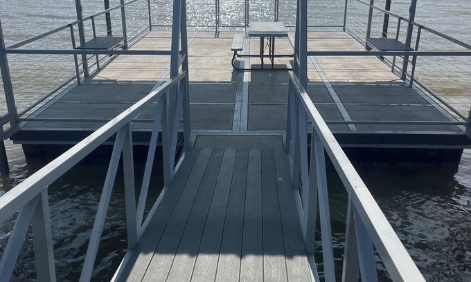 Bridgeport Cabin | Cabin 2: Cozy Comfort by the Lake—Your Perfect Bridgeport Getaway