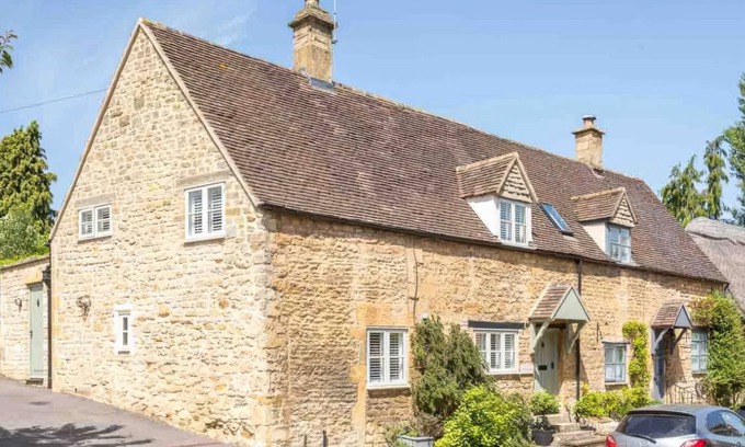 Chipping Campden Cottage | Cabin ∙ 3 bedrooms ∙ 6 guests