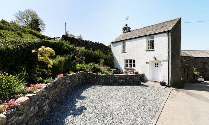 Broughton Mills Cottage | Cabin ∙ 3 bedrooms ∙ 6 guests