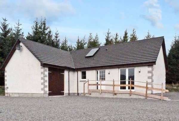 Loch Ness Cottage | Cabin ∙ 3 bedrooms ∙ 6 guests