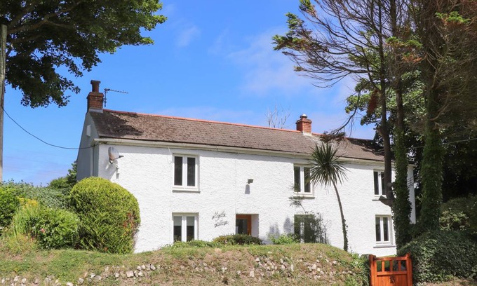 Hayle Cottage | Cabin ∙ 3 bedrooms ∙ 6 guests