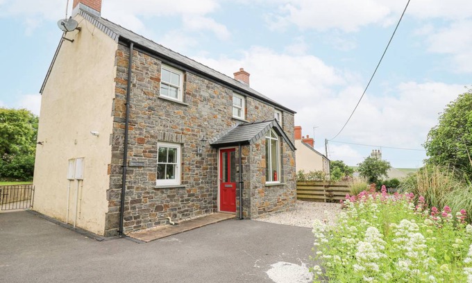 Dinas Cross Cottage | Cabin ∙ 3 bedrooms ∙ 6 guests