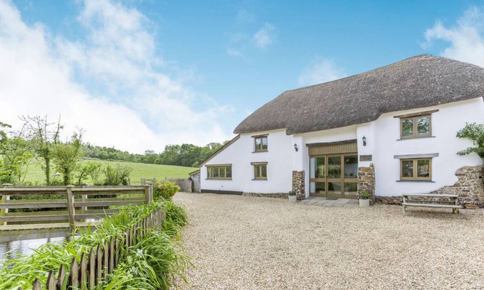 Hatherleigh Cottage | Cabin ∙ 3 bedrooms ∙ 5 guests