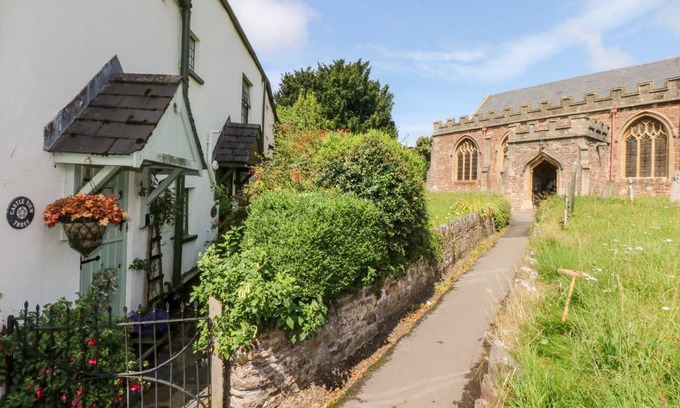 Dunster Cottage | Cabin ∙ 3 bedrooms ∙ 5 guests