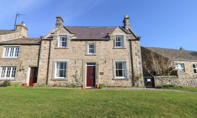 Redmire Cottage | Cabin ∙ 3 bedrooms ∙ 5 guests