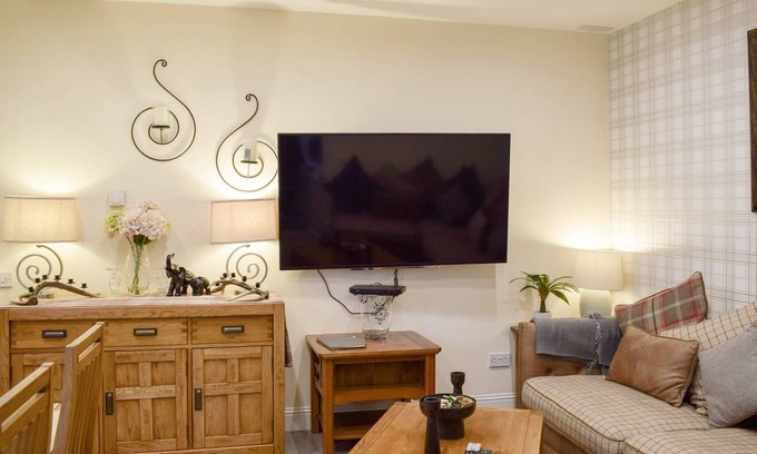 Crieff Cottage | Cabin ∙ 3 bedrooms ∙ 6 guests