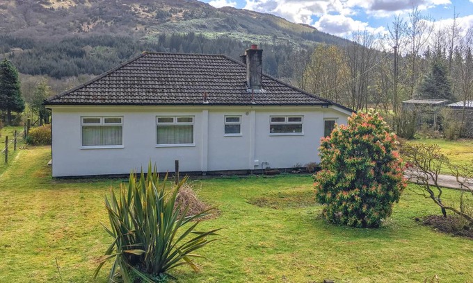 Benmore Cottage | Cabin ∙ 3 bedrooms ∙ 6 guests