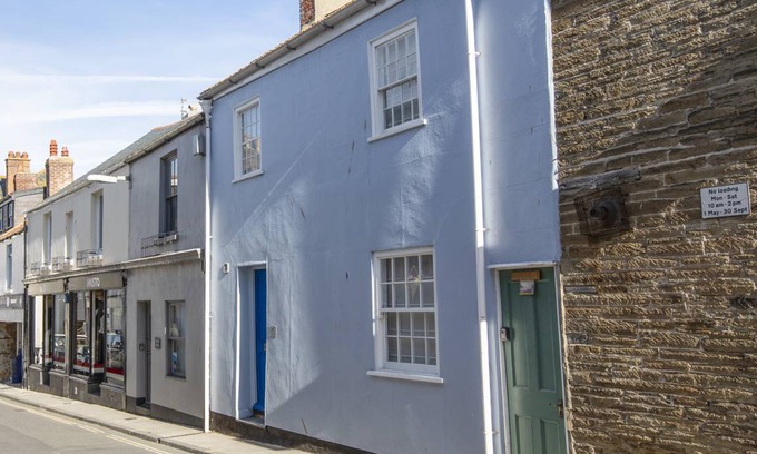 Salcombe Cottage | Cabin ∙ 3 bedrooms ∙ 6 guests