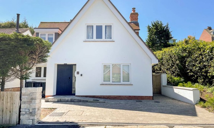 Swanage Cottage | Cabin ∙ 3 bedrooms ∙ 6 guests