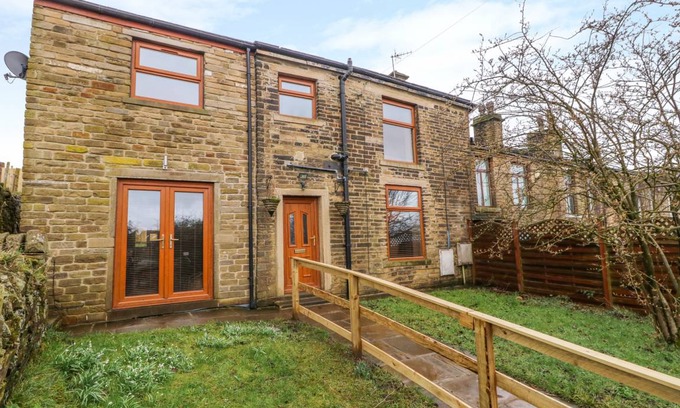 Thornton Cottage | Cabin ∙ 3 bedrooms ∙ 6 guests