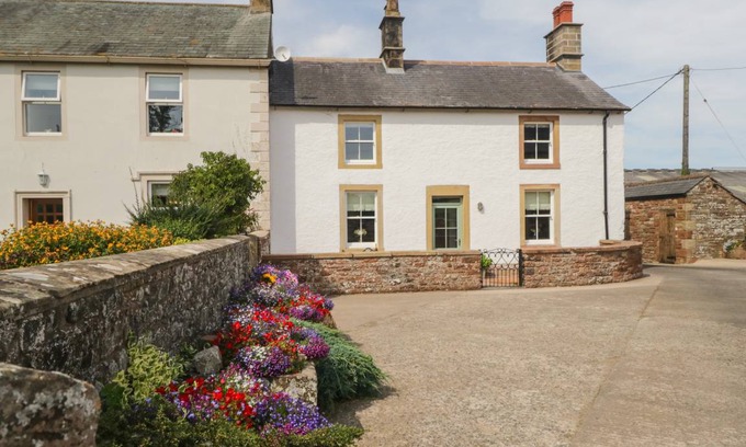 Thursby Cottage | Cabin ∙ 3 bedrooms ∙ 6 guests
