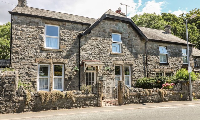 Cark Cottage | Cabin ∙ 3 bedrooms ∙ 7 guests
