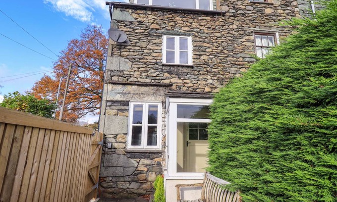 Ambleside Cottage | Cabin ∙ 3 bedrooms ∙ 4 guests