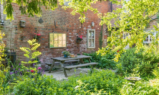 Biddenden Cottage | Cabin ∙ 3 bedrooms ∙ 6 guests