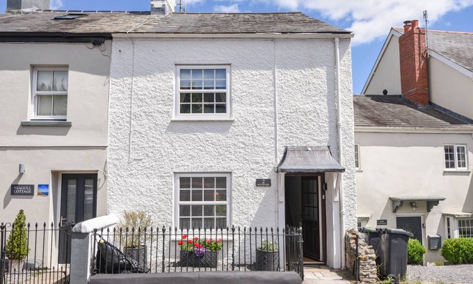 Charmouth Cottage | Cabin ∙ 3 bedrooms ∙ 6 guests