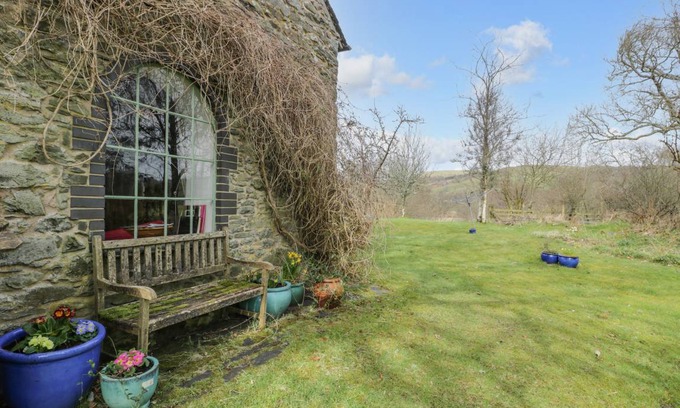 Llangadfan Cottage | Cabin ∙ 3 bedrooms ∙ 5 guests