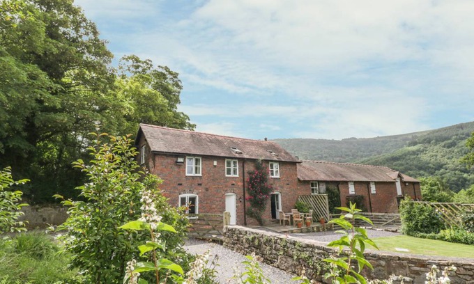 Trevor Cottage | Cabin ∙ 3 bedrooms ∙ 6 guests